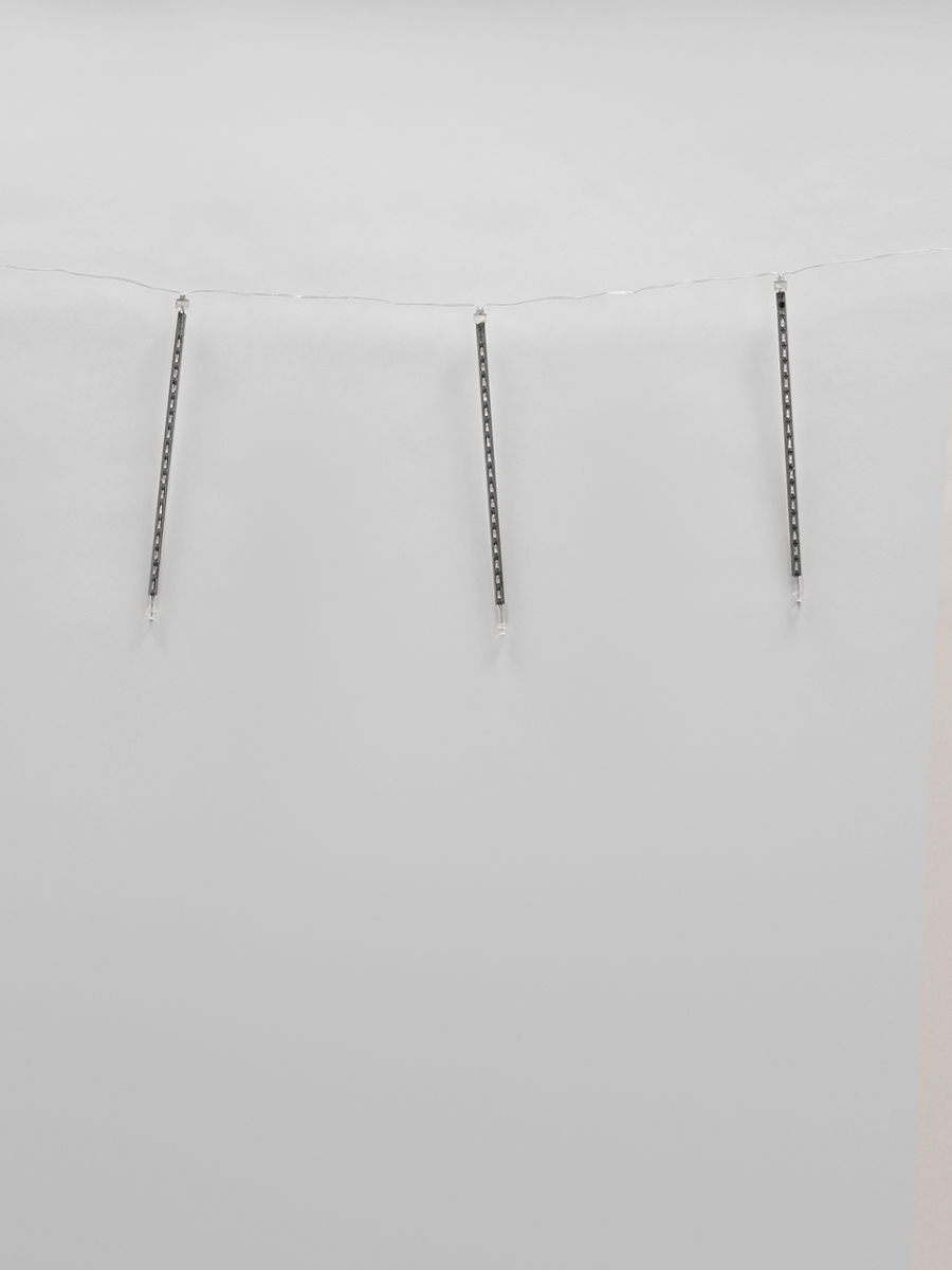 Гирлянда Занавес светодиодный фигурный Падающие звезды соединяемый 2,4х0,5м 8 подвесов 240 светодиодов прозрачный провод ULD-E2405-240/DTK WHITE IP44 METEOR