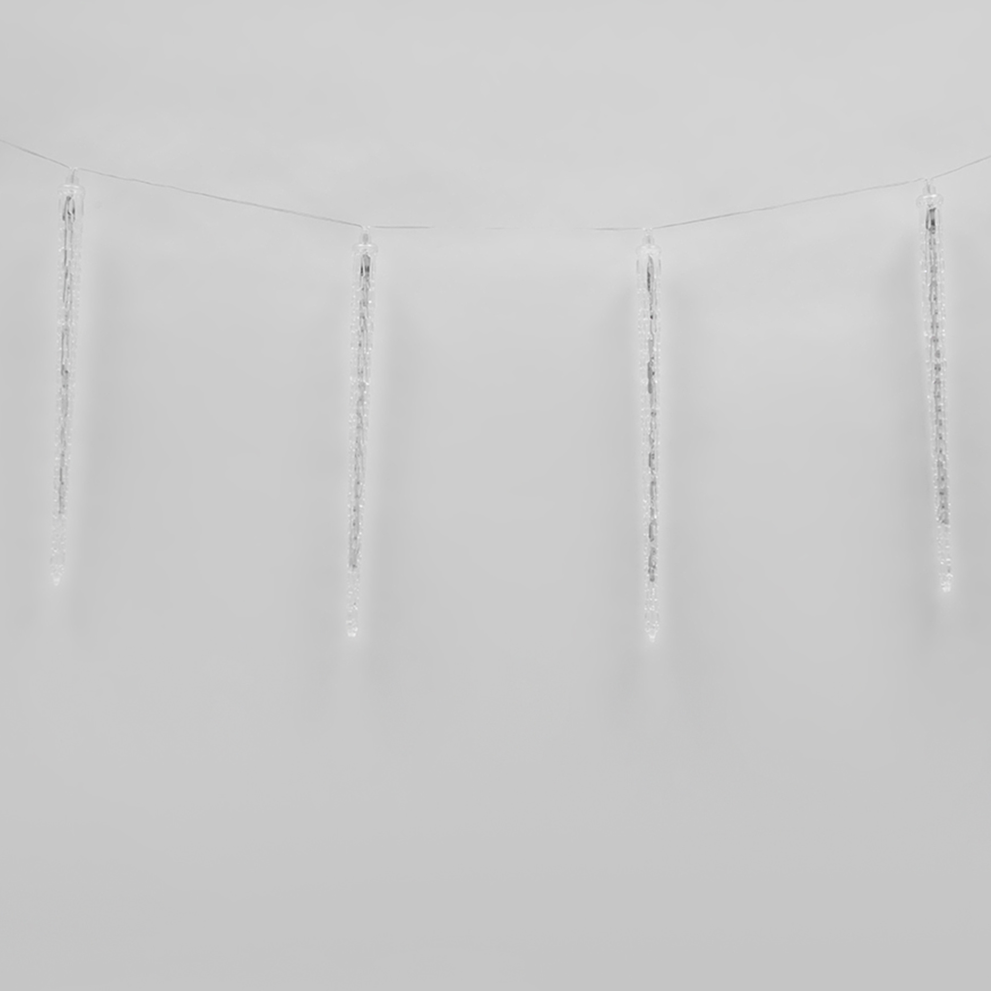 Гирлянда Занавес светодиодный фигурный Сосульки соединяемый 10 подвесов 300 светодиодов Размер 3х0,5м Цвет свечения синий IP44 прозрачный провод Упаковка картон ULD-E3005-300/DTK BLUE IP44 ICICLE