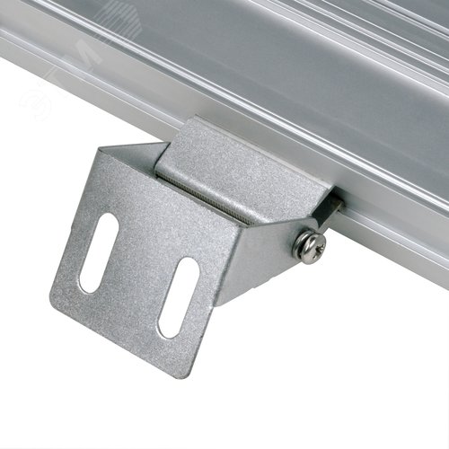 Прожектор светодиодный линейный ULF-L52-18W/6400K/L100 220V IP65 SILVER 1000мм Дневной свет 6400К 1690 Лм Алюминий - фото 3