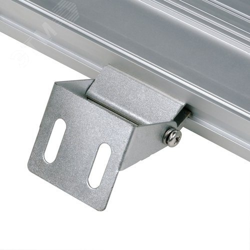 Прожектор светодиодный линейный ULF-L52-36W/2700K/L100 220V IP65 SILVER 1000мм Теплый белый свет 2700К 3200 Лм Алюминий - фото 3