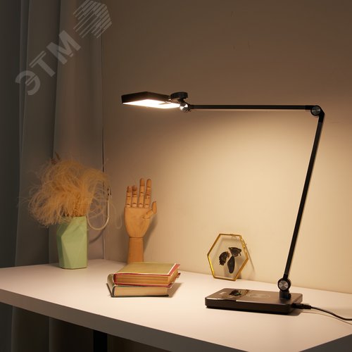 Светильник настольный светодиодный с беспроводной зарядкой телефонов.UЛм-D110 15W-3000-6500K-DIM BLACK Сенсорный выключатель. Диммер. черный - фото 9