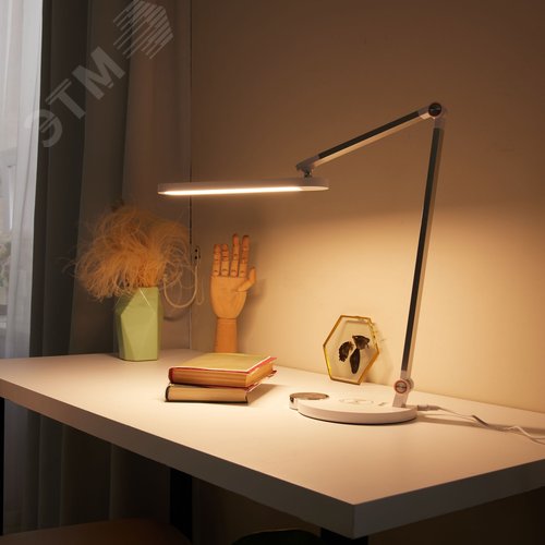 Светильник настольный светодиодный с беспроводной зарядкой телефонов. ULM-D113 18W-3000-6000K-DIM WHITE Сенсорный выключатель. Диммер. Белый. - фото 11