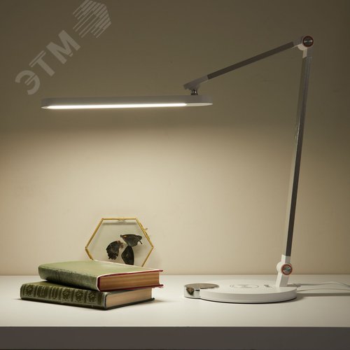 Светильник настольный светодиодный с беспроводной зарядкой телефонов. ULM-D113 18W-3000-6000K-DIM WHITE Сенсорный выключатель. Диммер. Белый. - фото 13