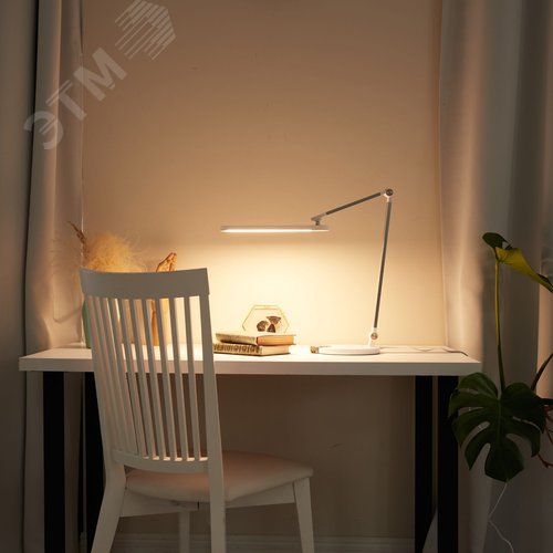 Светильник настольный светодиодный с беспроводной зарядкой телефонов. ULM-D113 18W-3000-6000K-DIM WHITE Сенсорный выключатель. Диммер. Белый. - фото 16