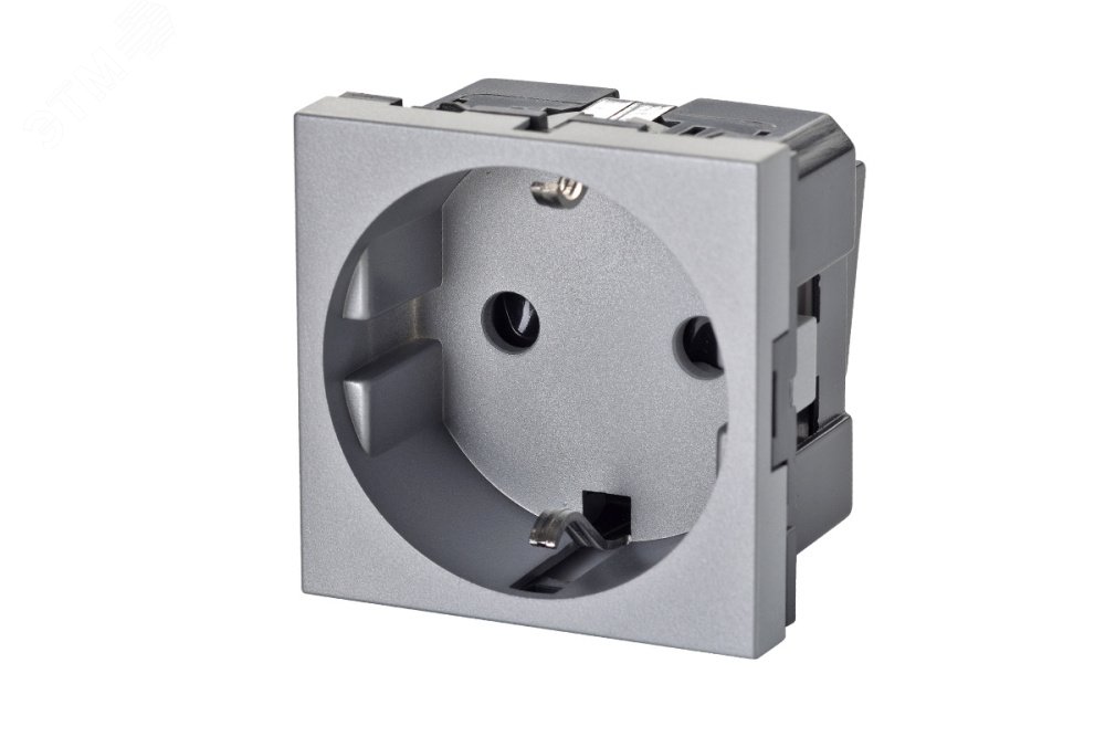 Изображение товара Розетка 2P+E немецкий стандарт 45х45 мм с защитными шторками серебристая