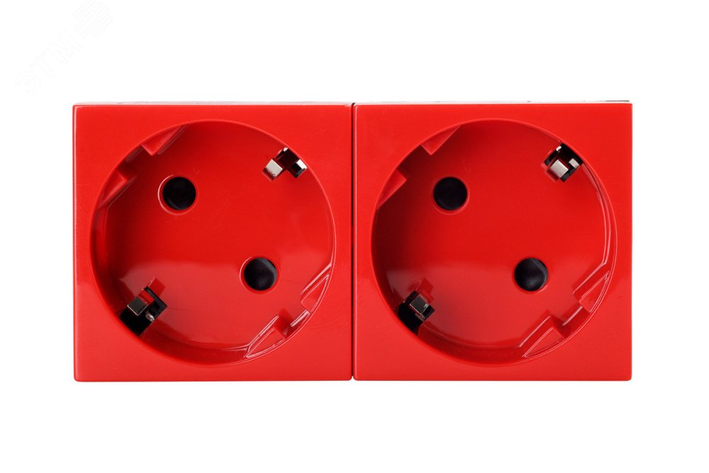 Изображение товара Розетка двойная 2 х 2P+E германский стандарт с защитными шторками безвинтовым зажимом