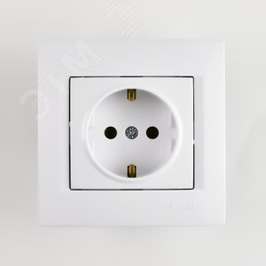 Изображение товара KARINA Розетка с/з ПБТ белая (10шт/120шт) (шт)