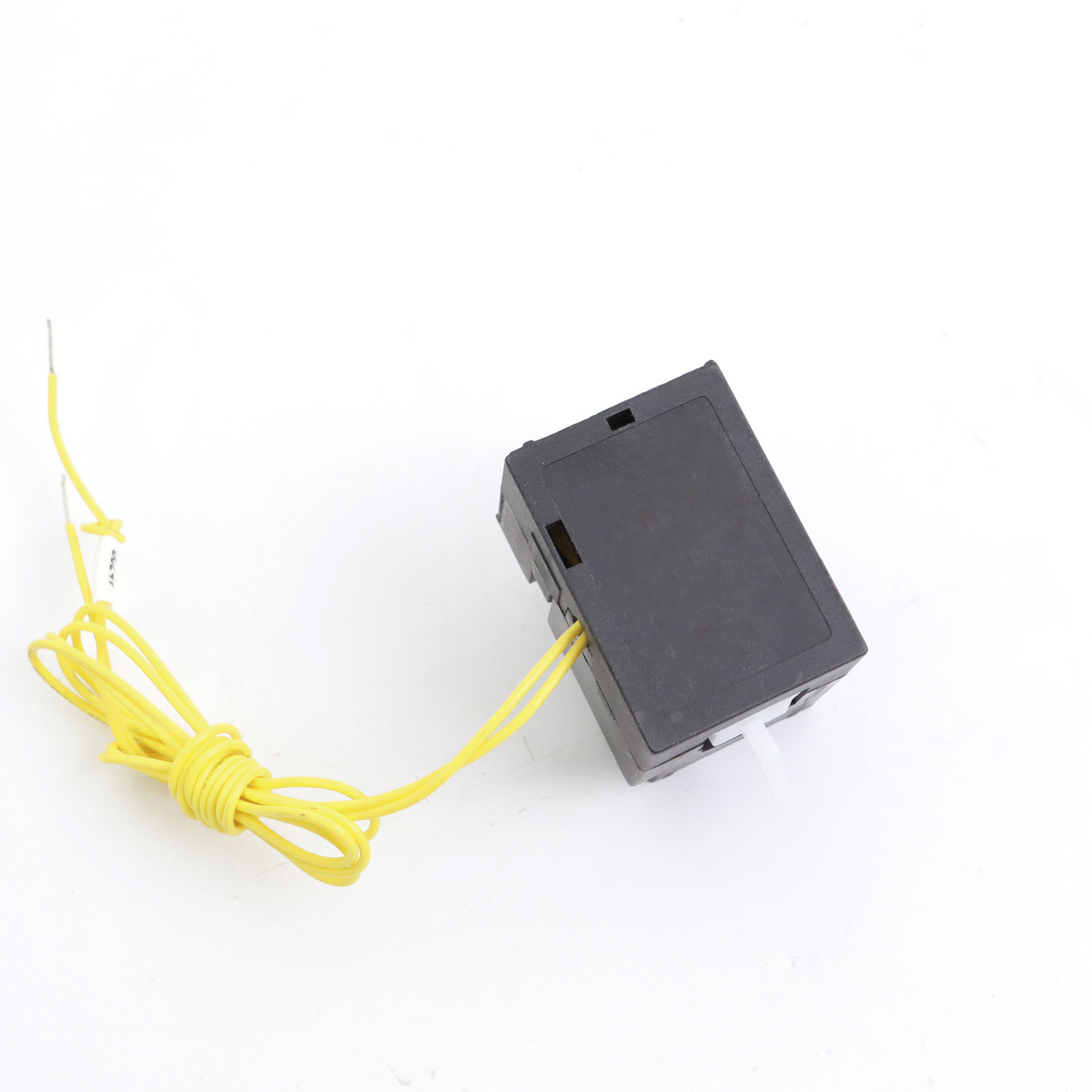 Расцепитель независимый SHT для MGS800/630/400 напряжение DC110