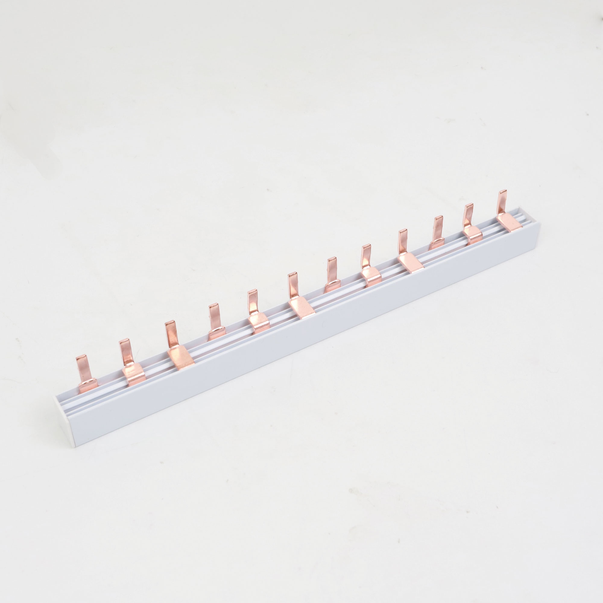 Соединительная шина BBS-MD63 типа PIN, 3 полюса, 18 присоединений, для модульной аппаратуры