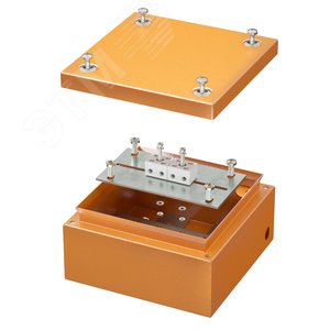 Коробка стальная FS с гладкими стенками и клеммниками  IP66 150х150х80мм 4р  450V 6A  4мм.кв.