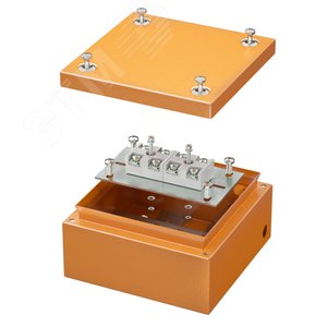 Коробка стальная FS с гладкими стенками и клеммниками  IP66 150х150х80мм 4р  450V 20A 10мм.кв  нерж.контакт