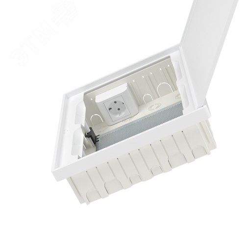 Щиток 24 мод встраиваемый слаботочный Фрейм (FRAME), белый, с белой дверцей, с монтажной платой, 1 розеткой (арт. 45005) и 1 коробкой (арт. 10033) - фото 5