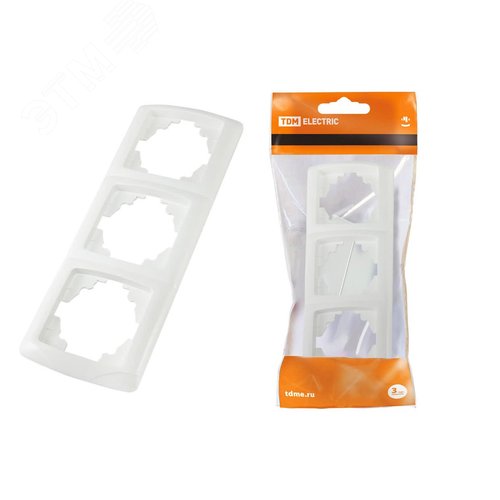 Изображение товара Рамка трехпостовая вертикальная белая ''Онега'' (шт)