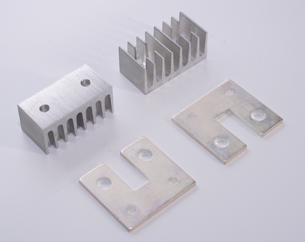 ШИНА ПОДКЛЮЧЕНИЯ DC ДЛЯ SD250 3P/4P