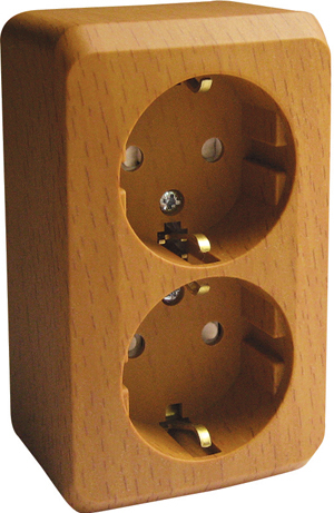 ЭТЮД Розетка двойная наружная с заземлением со шторками Бук