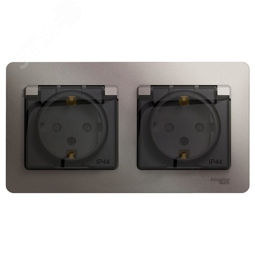 Розетка GLOSSA двойная с заземлением со шторками в сборе IP44 платина - фото 3