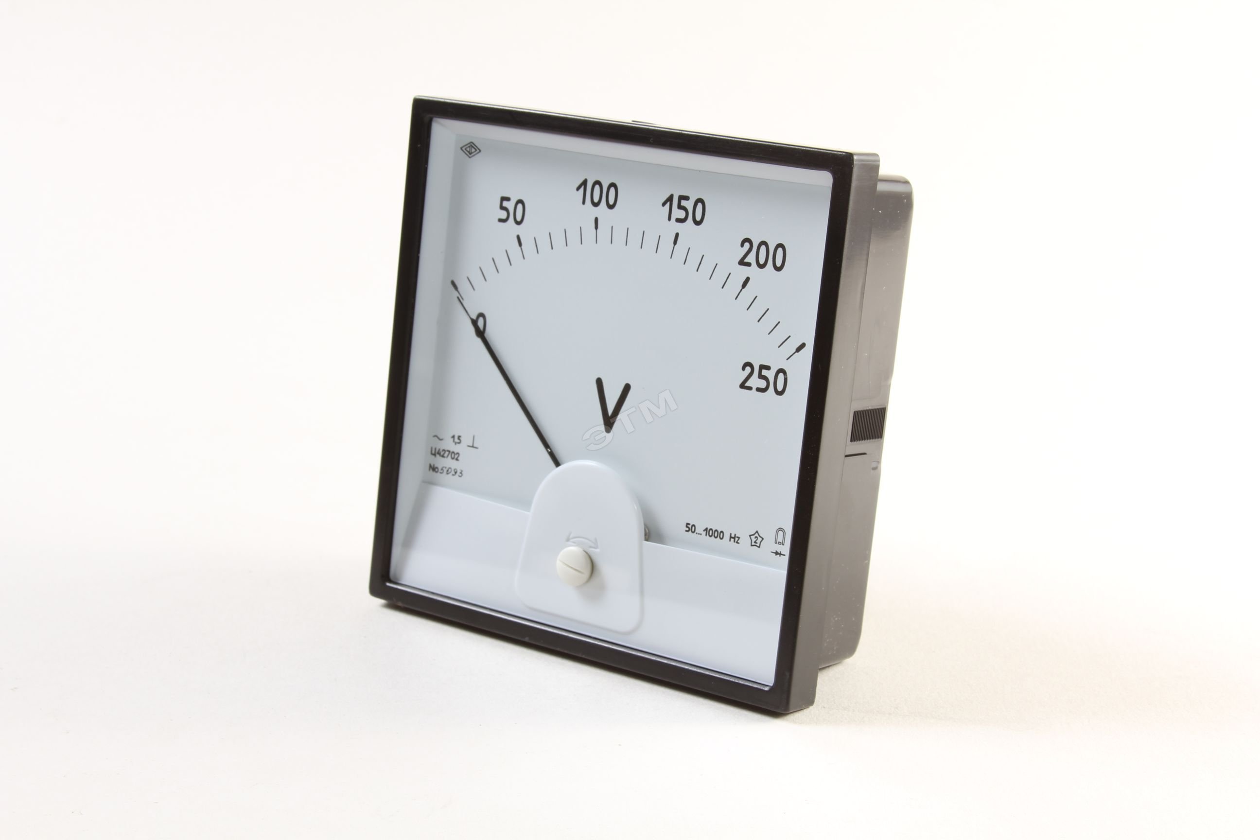 Вольтметр 250В 120х120 AC непосредственного включения артикул Ц42702 ...