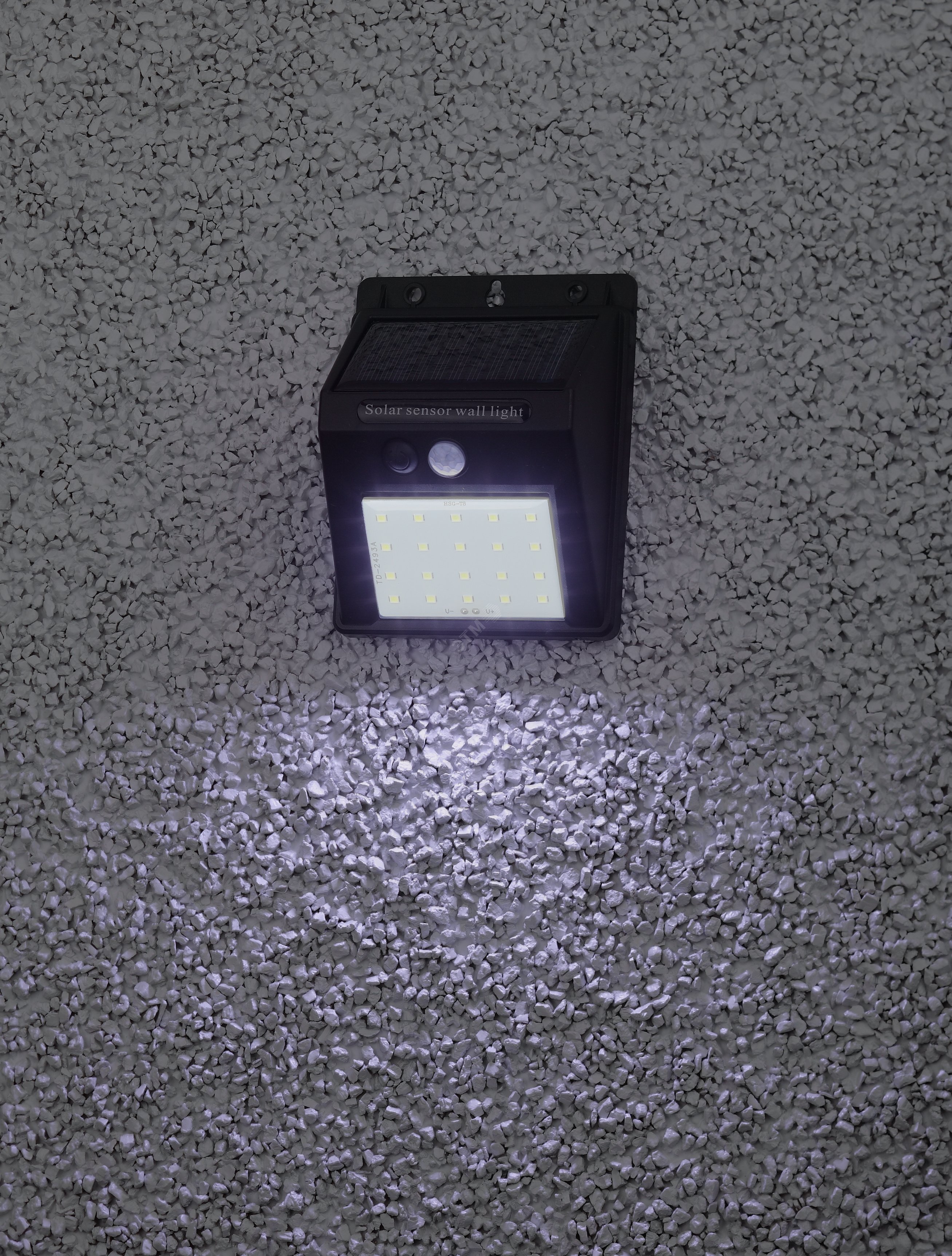 Изображение товара Фасадный светильник с датчиком движения солнечный LED 20LED 60Лм ERAFS064-04