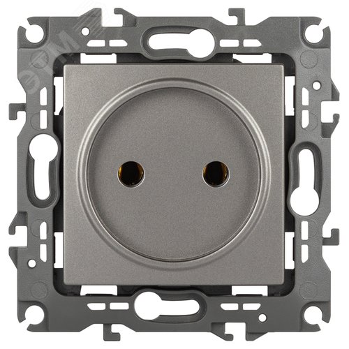 Изображение товара Розетка однофазная скрытого монтажа, в рамку без шторок титан 16А 250В IP20 автоматические (безвинтовые) зажимы 12-2105-16 Эра 12 (шт)