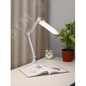 Светильник настольный с лампой PL на струбцине белый NL-201-G23-11W-W - фото 6