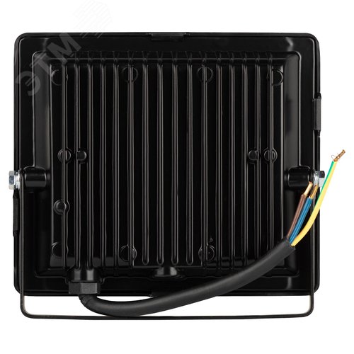 Прожектор светодиодный ДО-50 Вт 6500К 4000 Лм IP65 встроенное фотореле 200-240В черный корпус 50w холодный LPR-042-3-65K-050 - фото 4