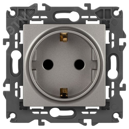 Изображение товара Розетка однофазная скрытого монтажа, в рамку с заземлением со шторками титан 16А 250В IP20 автоматические (безвинтовые) зажимы 14-2102-16 Эра Elegance (шт)