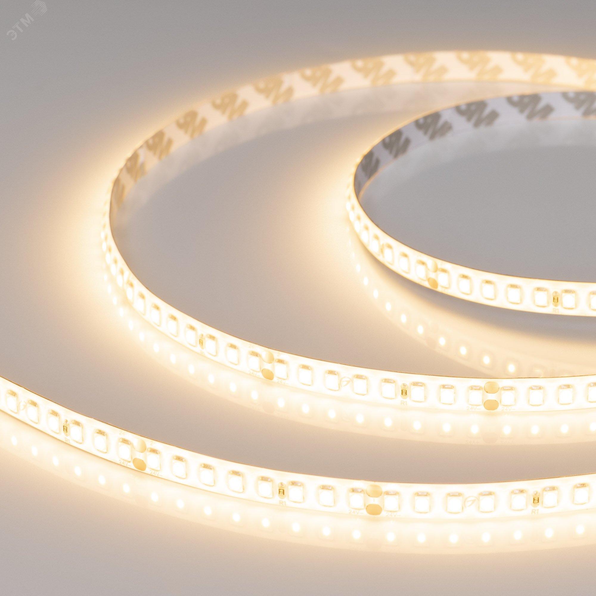Изображение товара Светодиодная лента 12 Вт/м 24В IP65 с SMD 2835 5м теплый белый