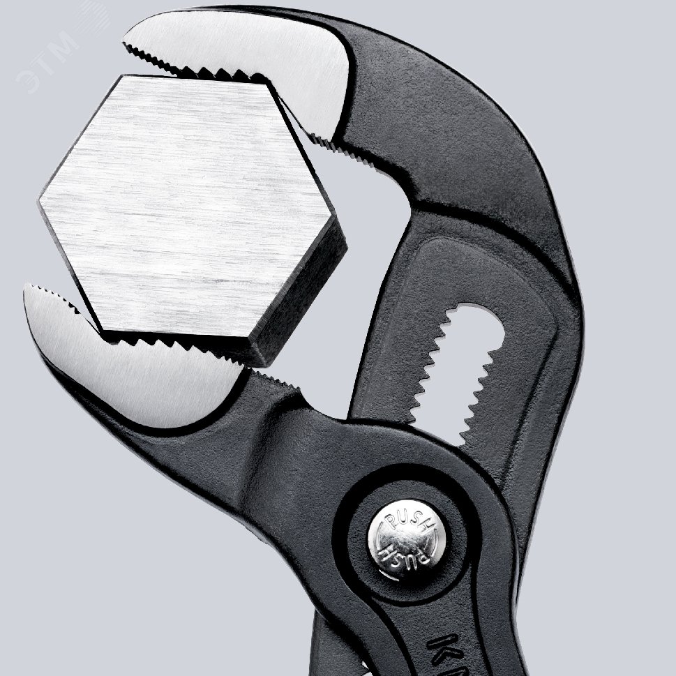 Клещи переставные COBRA сантехнические с фиксатором 70 мм (2 3/4) под ключ 60 мм L-300 мм Cr-V хромированные обливные рукоятки блистер KN-8703300SB KNIPEX - превью 10