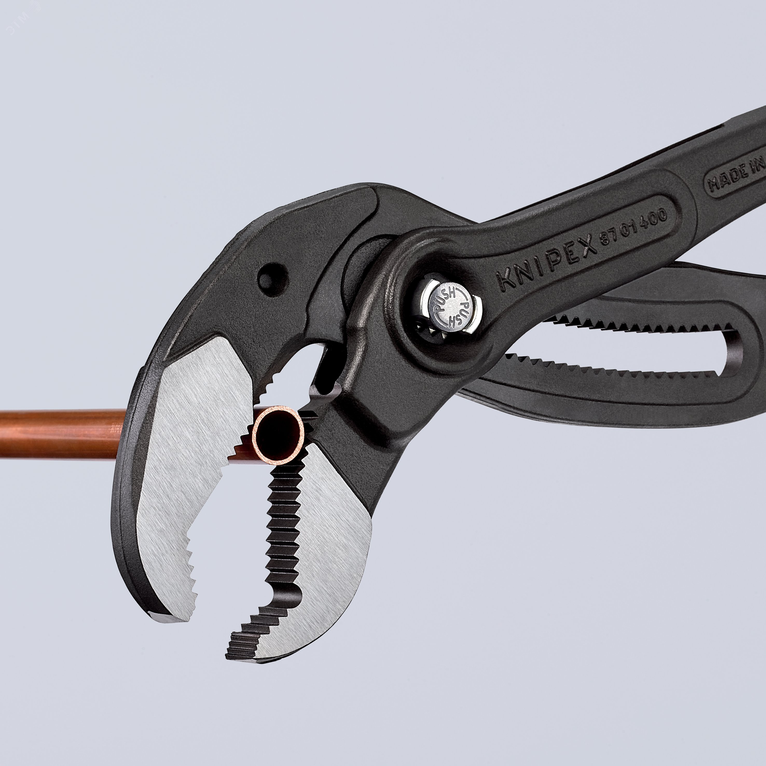 Клещи переставные COBRA сантехнические с фиксатором 90 мм (3 1/2) под ключ 95 мм L-400 мм Cr-V серые обливные рукоятки блистер KN-8701400SB KNIPEX - превью 10