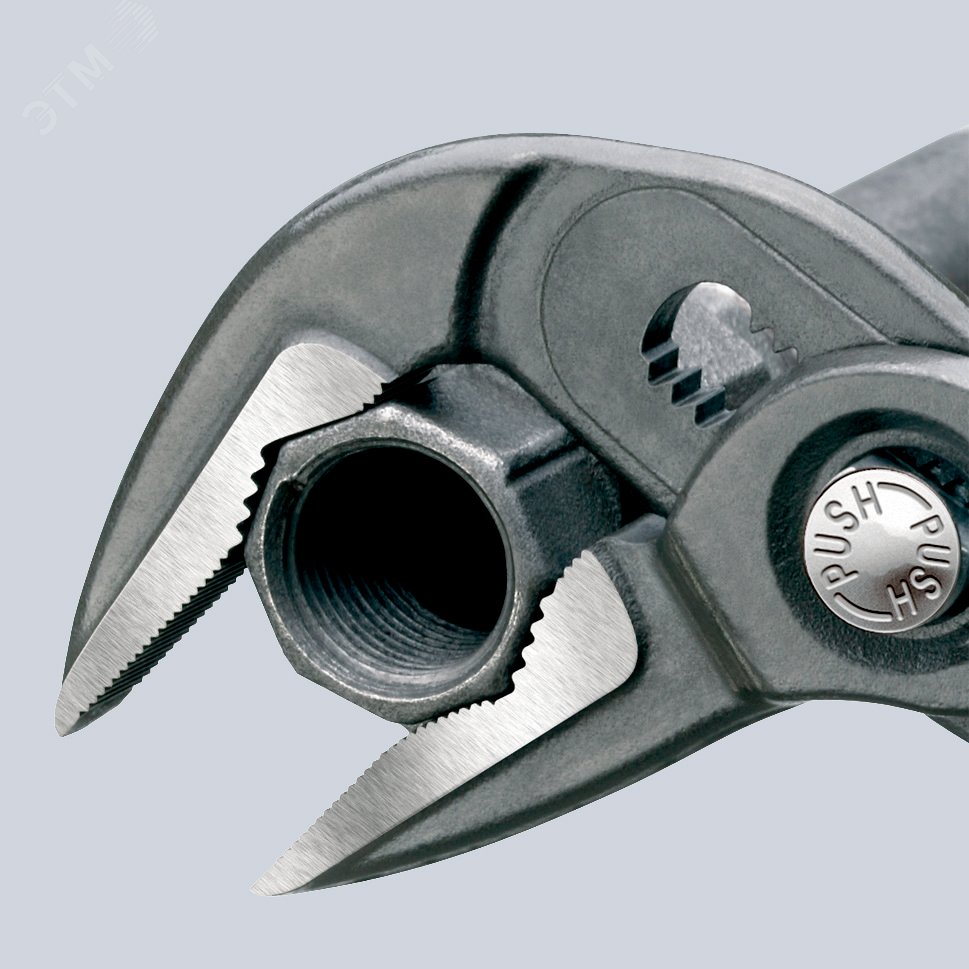 Клещи переставные COBRA сантехнические с фиксатором 32 мм (1 1/4) под ключ 34 мм L-250 мм Cr-V серые обливные рукоятки блистер KN-8751250SB KNIPEX - превью 7