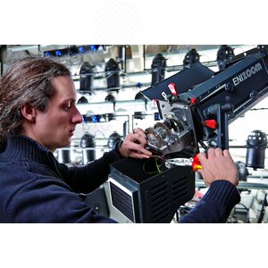 Клещи электромонтажные VDE 1000V 6-в-1 захват плоского и круглого материала гибка удаление заусенцев снятие изоляции 075 - 15 + 25 мм обжимка контактных гильз 05 - 25 мм кабелерез 15 мм (5x25 мм) L-200 мм диэлектрические защёлка-собачка хромированные 2-ко - фото 19