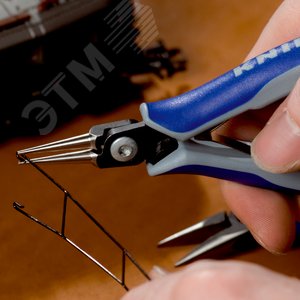 Прецизионные плоскогубцы захватные для электроники вороненые 135 мм - фото 3