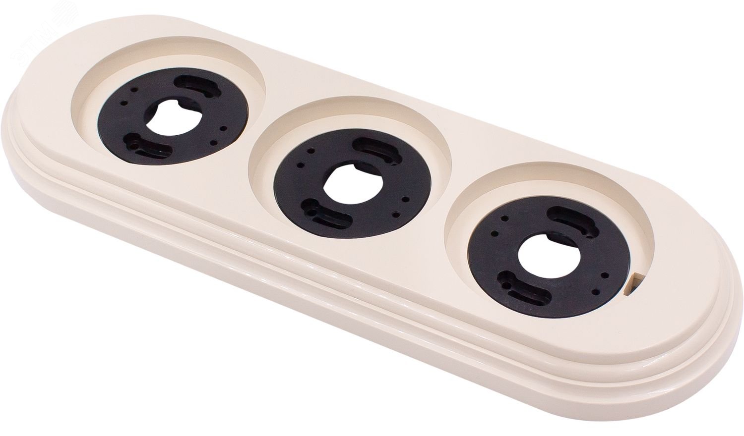 Изображение товара Рамка трехпостовая Лизетта из пластика в цвете Песочное золото