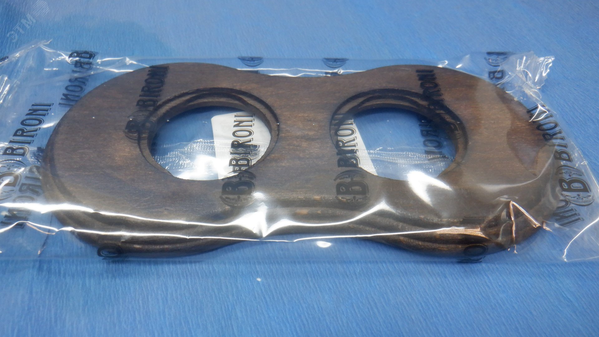 Изображение товара Шедель Рамка 2-х постовая для скрытого монтажа из дерева в стиле Ретро