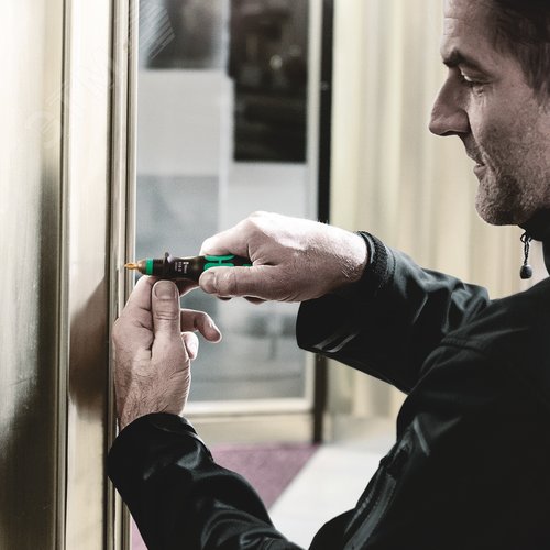 Бита биторсионная 867/1 BDC TORX SB алмазное покрытие хвостовик 1/4 C 6.3 TX 15X25 мм с держателем-еврослот - фото 2