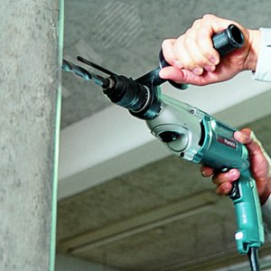 Дрель ударная 720Вт, быстрозажимной патрон 13мм, 0-1200/2900 об/м, подсветка, кейс - фото 2