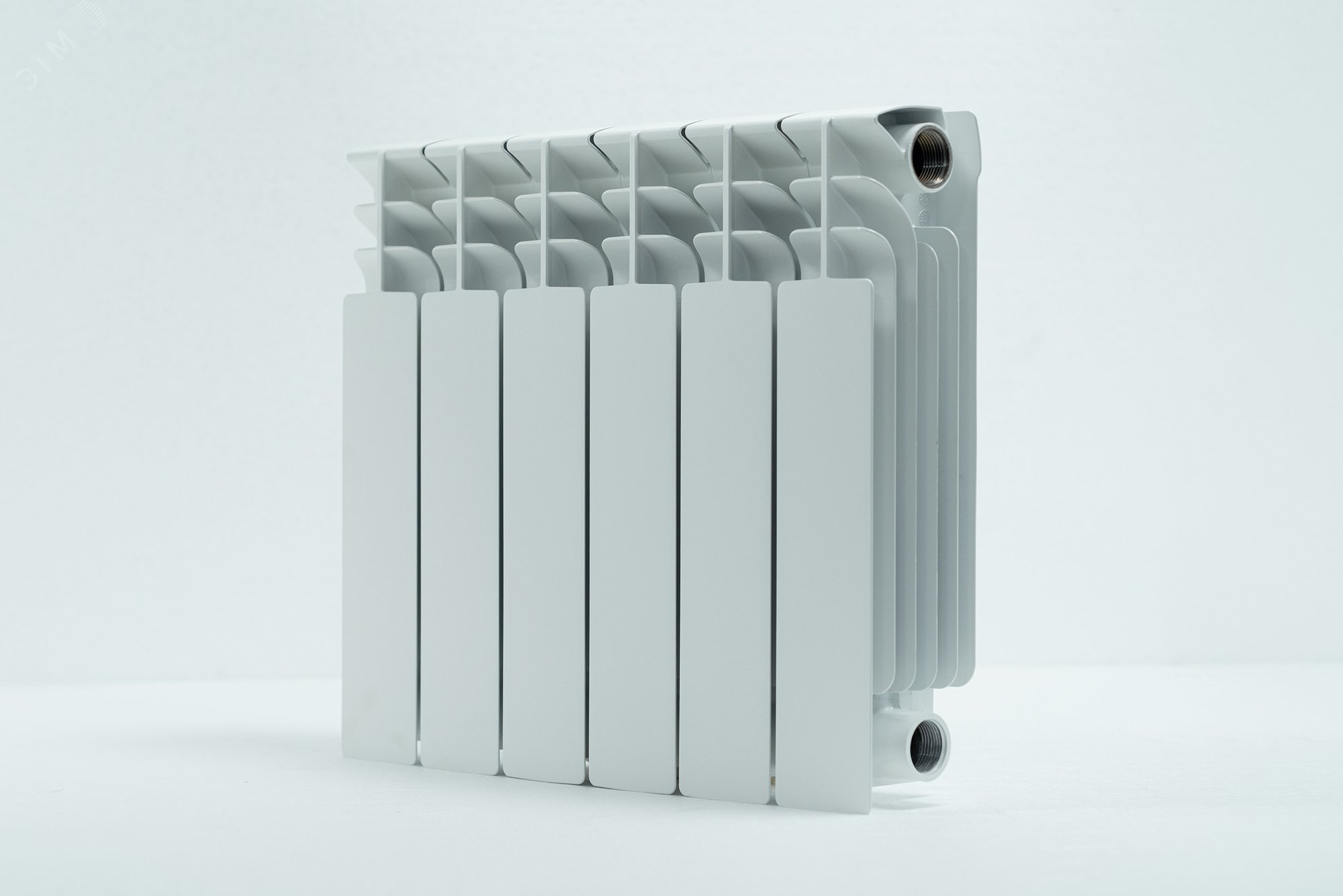 Радиатор биметаллический секционный 350/100/4 боковое подключение RRC350*100BM04 Русский Радиатор - превью 2