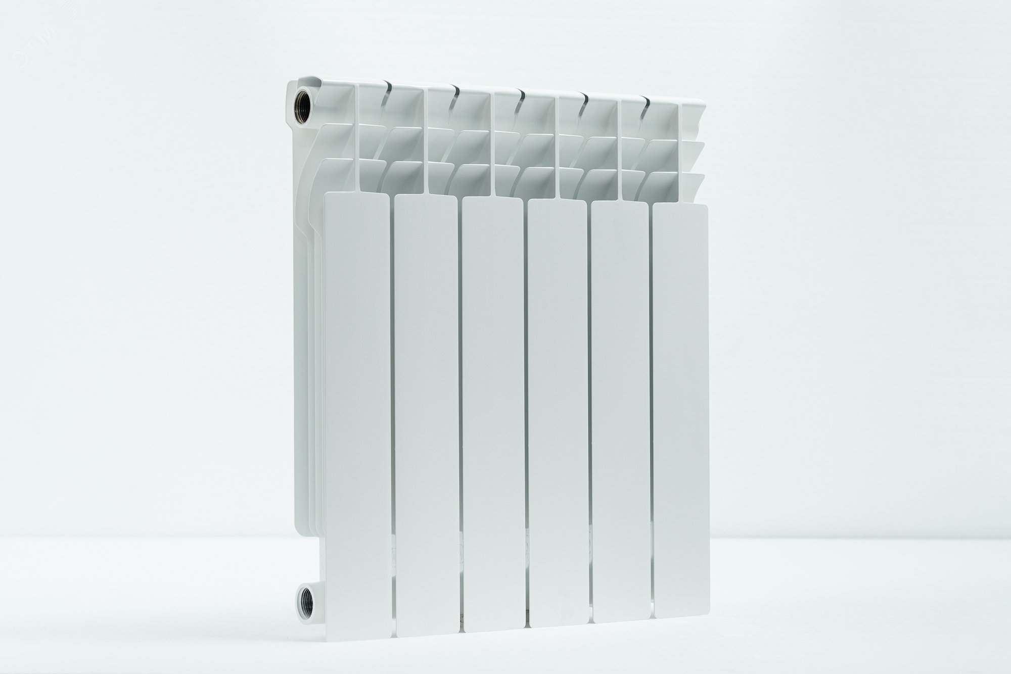 Радиатор биметаллический секционный 500/80/4 боковое подключение RRC500*80BM04 Русский Радиатор - превью