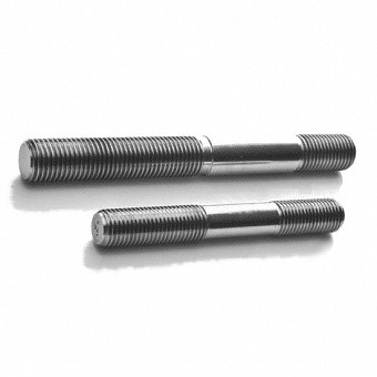 Шпилька АМ24-6gх190.48.35 ГОСТ 9066-75 с 2мя      гайками АМ24-6Н.35 ГОСТ 9064-75 для фланцевых     соединений