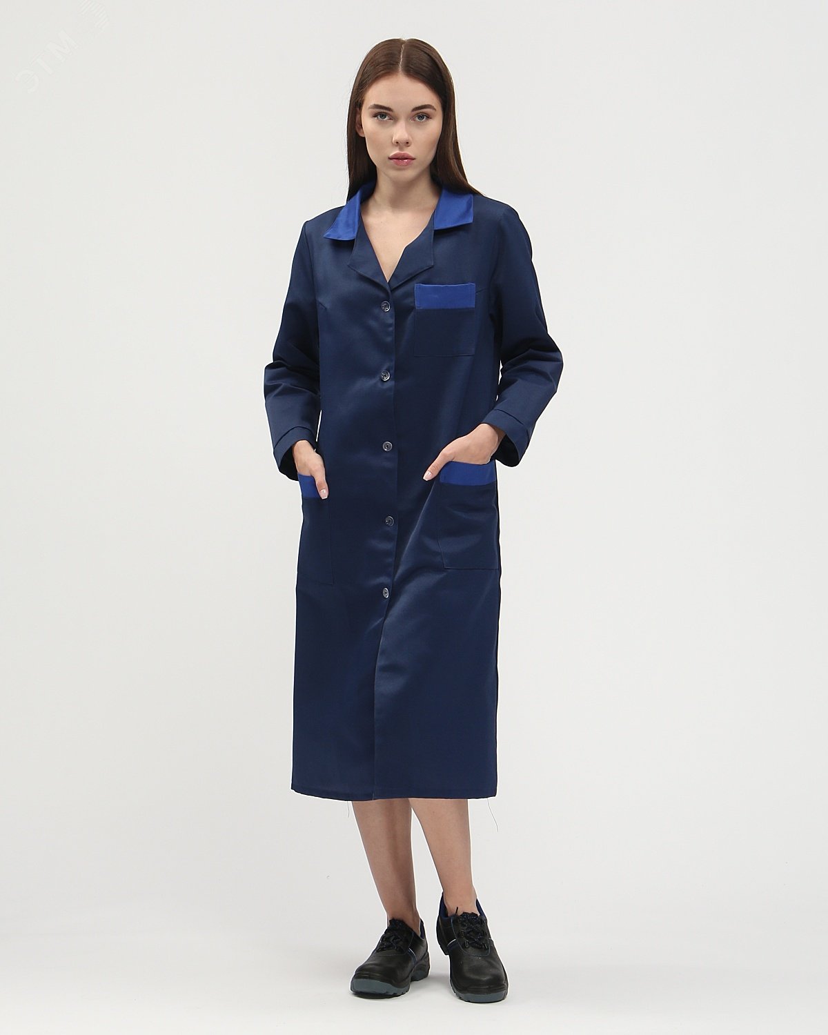 Изображение товара Женский халат Технолог из смесовой ткани с карманами и манжетами