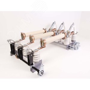 Изображение товара Выключатель нагрузки ВНАп(П)-10/630-20зп УХЛ2 фарфор в комплекте с приводами и вилками(в комплекте установлены держатели под патроны предохранителей типа ПКТ-102, патроны предохранителей в комплект не входят) (шт)