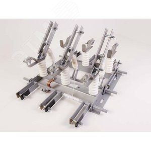 Изображение товара Разъединитель высоковольтный РВЗ-10/630-III УХЛ2 полиамид в комплекте с приводами и вилками (шт)