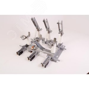 Изображение товара Разъединитель высоковольтный РВЗ-10/630-I УХЛ2 полиамид в комплекте с приводами и вилками (шт)