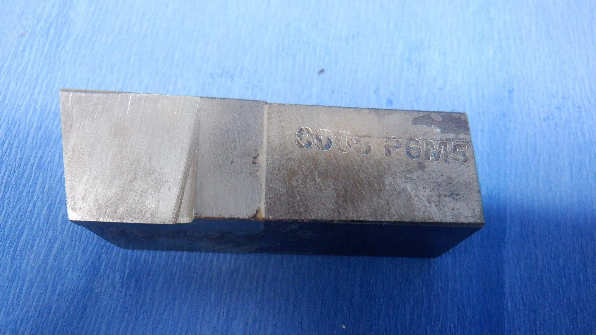 Изображение товара Резец расточной державочный (тип 2) из быстрорежущей стали ГОСТ 10044-73 20х20х63 Р6М5 (шт)