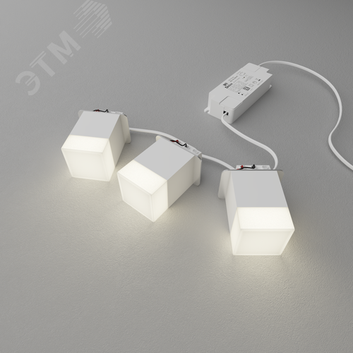 Светильник светодиодный RVE-LBX-LUMO20-PLAZA5010-3-GR (Квадрат Грильято 3шт 40х40х60мм 8Вт встраиваемый 4000K Белый) - фото 1