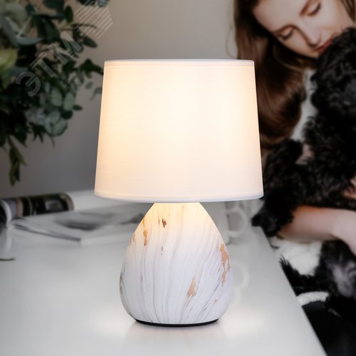 Лампа настольная Damaris D7037-501 х Е14 40 Вт керамика белая с золотом с абажуром - фото 7