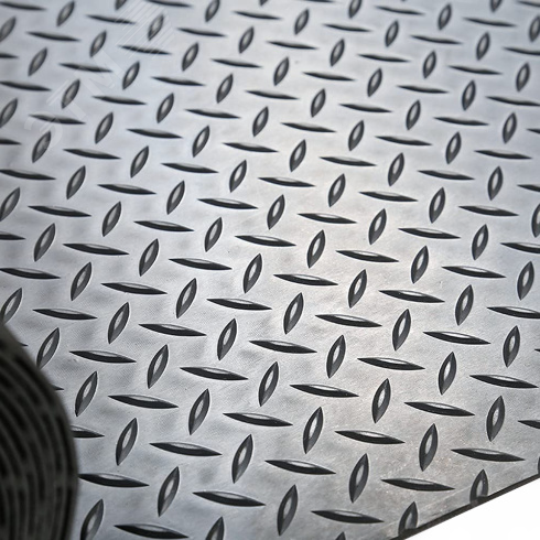 Изображение товара Покрытие резиновое Ёлочка 1,2х10м черная (шт)