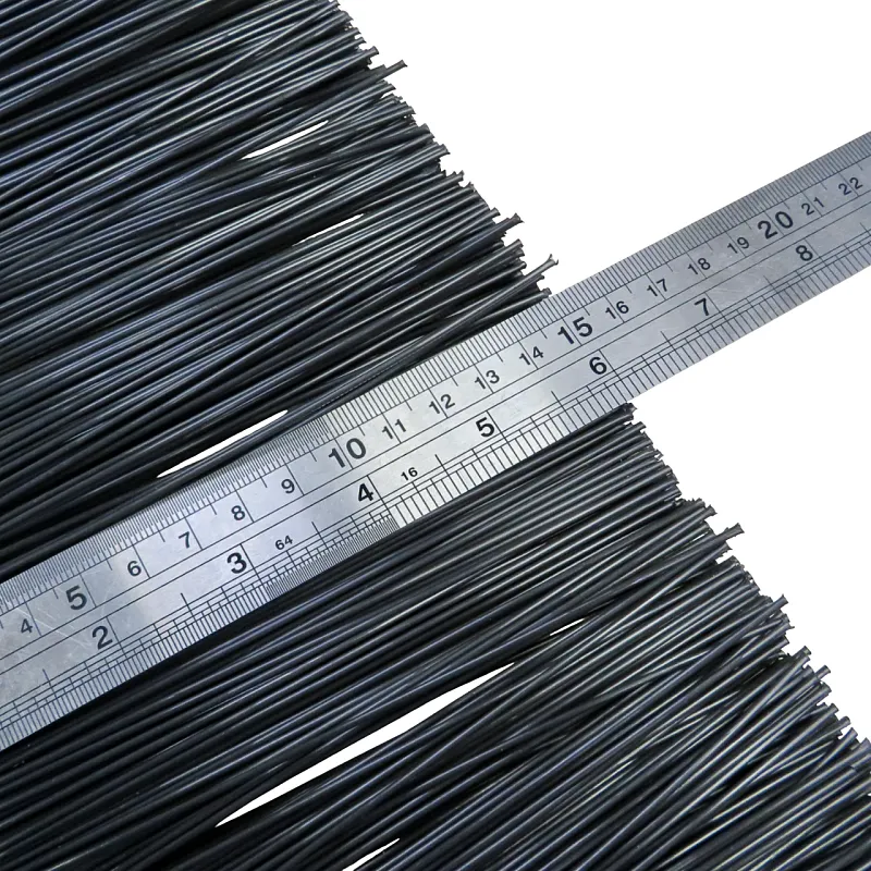 Изображение товара Щетка полосовая для ворот 2500х158х8, ворс высотой 150 мм PPL черный 1.25 (шт)