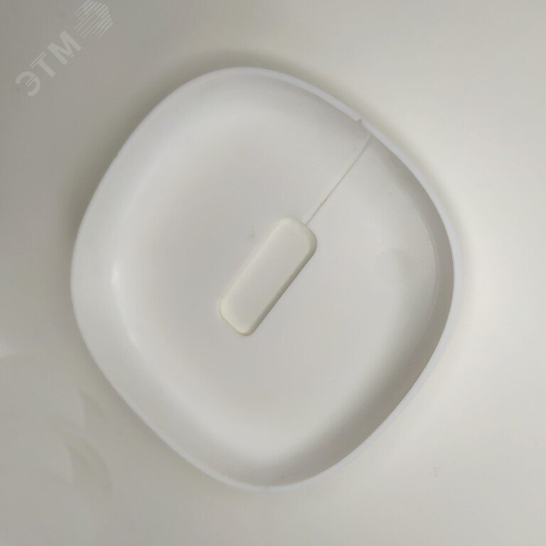 Изображение товара Декоративная накладка на основание кронштейна для радиатора монтаж алюминиевых и биметаллических ра