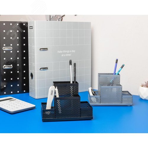 Изображение товара Подставка-органайзер для канцелярских принадлежностей Attache Башня 4 отделения черная 16x11x8 см (шт)